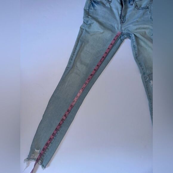 American Eagle Outfitters Light Blue Ripped Skinny Jeans - Picture 14 of 14